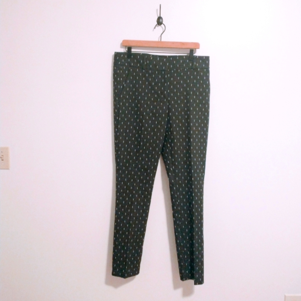 Loft Marissa Skinny grey pants White patterns. Size 12
